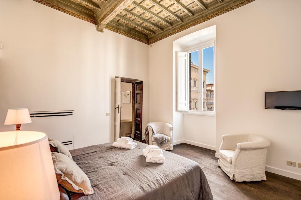 Piazza Farnese exclusive view 2 bedroom en suite Roma Eksteriør bilde
